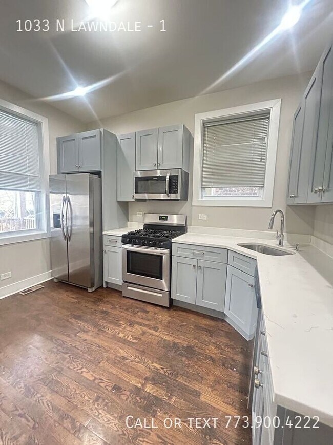 Foto del edificio - 1033 N Lawndale-1