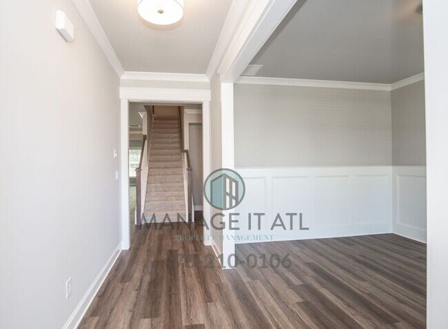 Building Photo - Brand New 4 Bedroom House in Suwanee close...