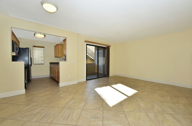 Building Photo - 10178 Camino Ruiz