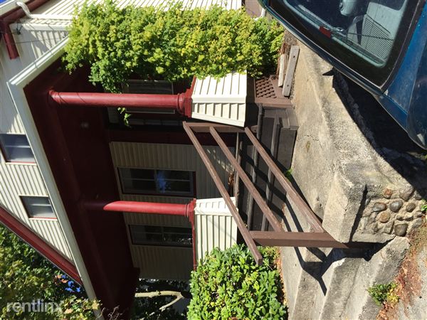 Primary Photo - 121 McKinley Ave
