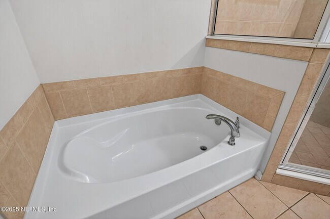 Foto del edificio - 3880 Buckthorne Dr