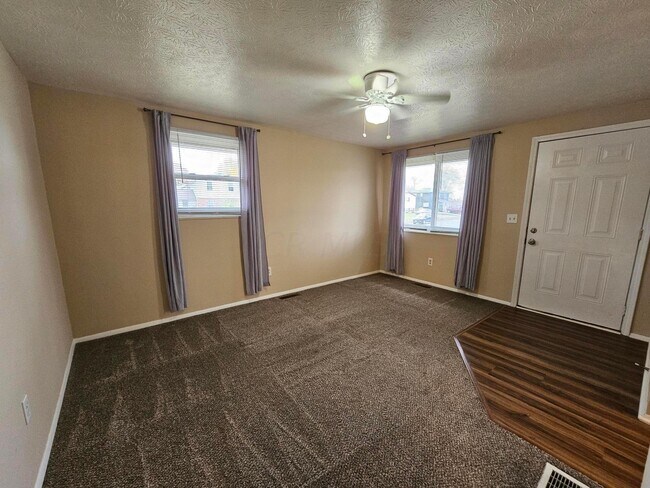 Foto del edificio - 2127 Tupsfield Rd