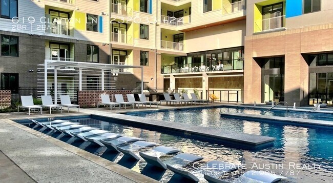Building Photo - Park at Elan