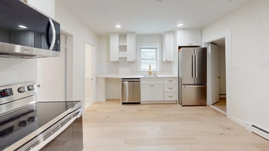 Building Photo - 71 Water St