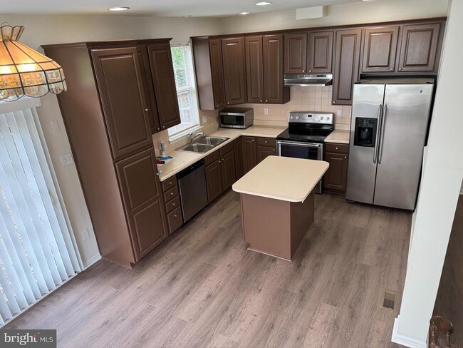 Building Photo - 9301 Owings Choice Ct