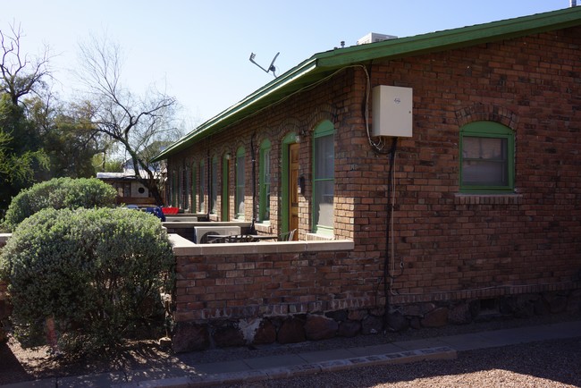 Building Photo - Railroad in Tucson