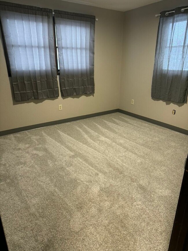 Foto del edificio - Comfortable & Affordable 2BR Apartment – Cascade, Iowa