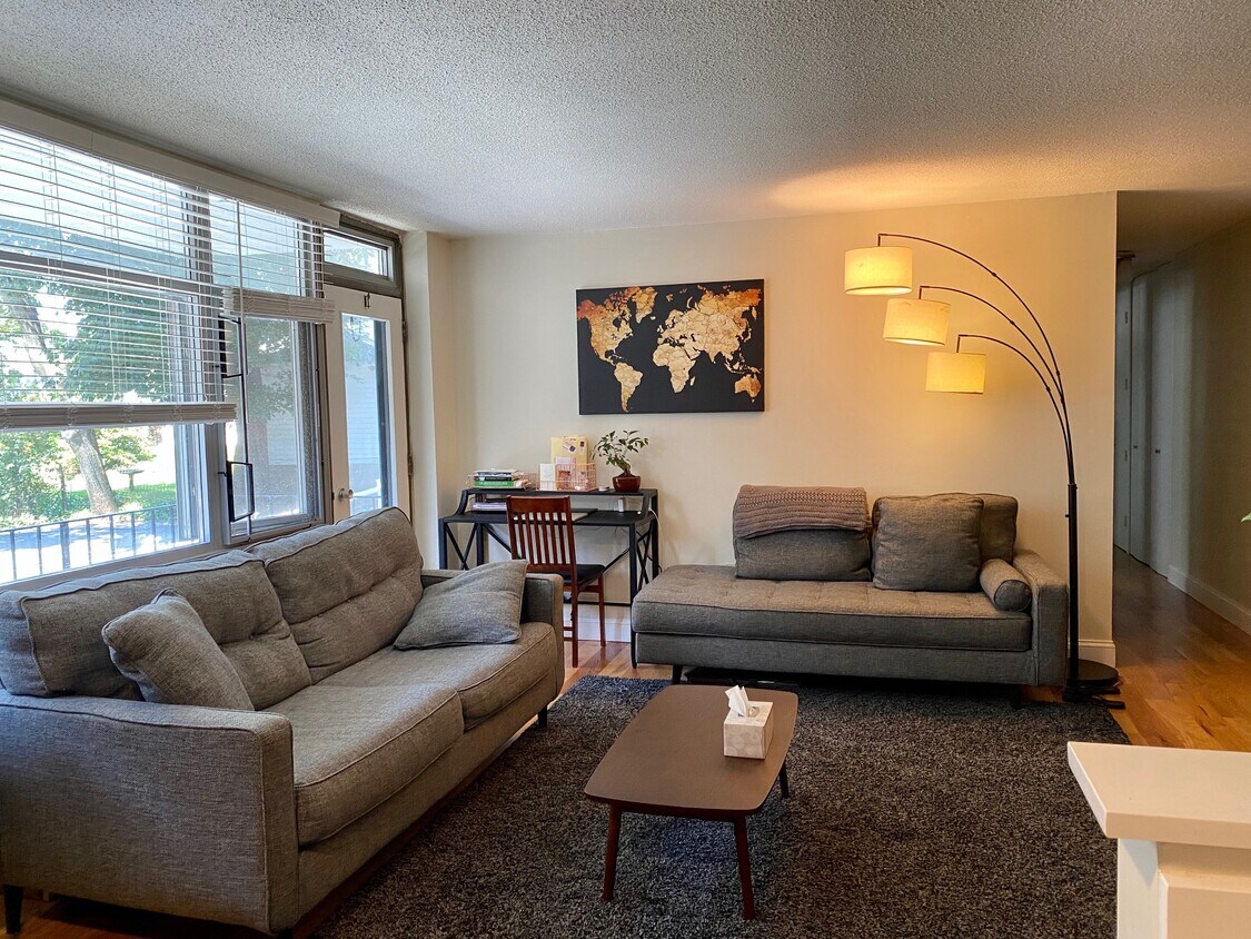 Foto principal - 119 Trapelo Rd