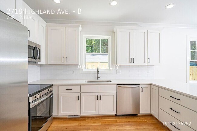 Building Photo - 2718 Highland Ave