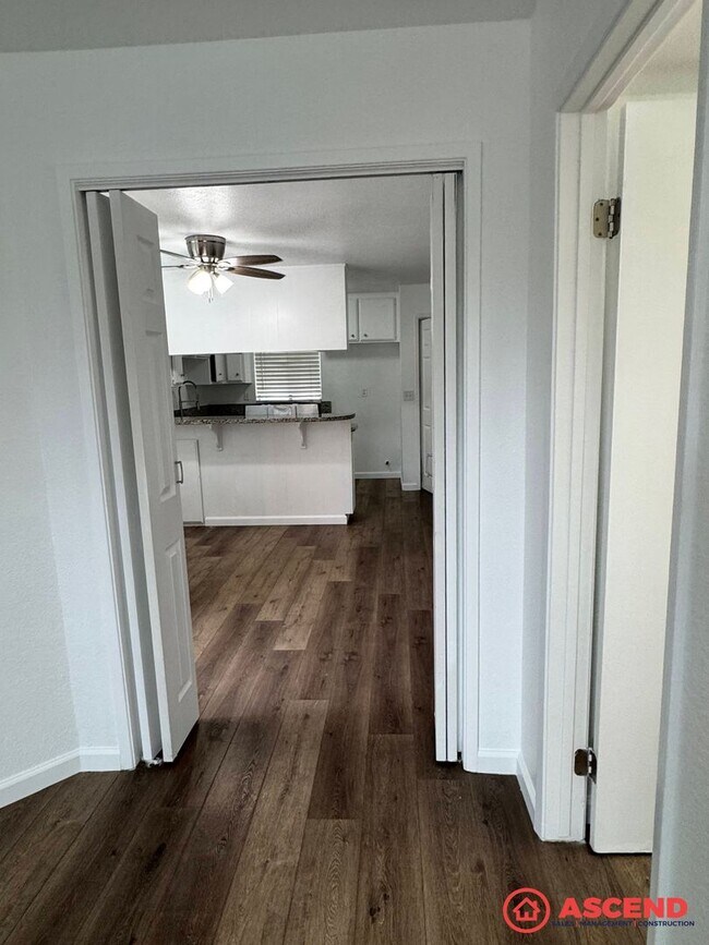 Foto del edificio - 1 Bedroom Apartment Off New Stine and Plan...