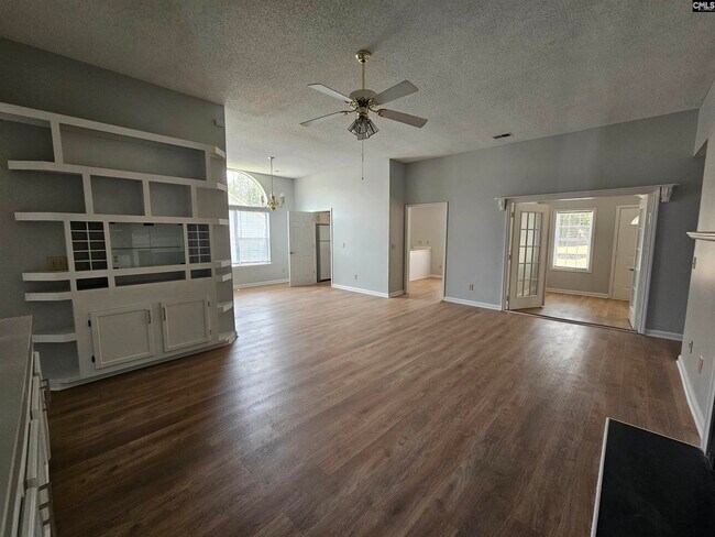 Building Photo - 400 Whitehurst Way