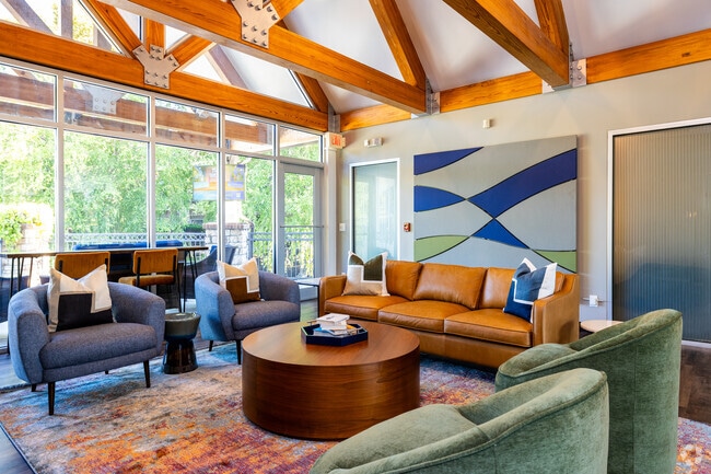 Clubhouse - Barrewoods Apartments