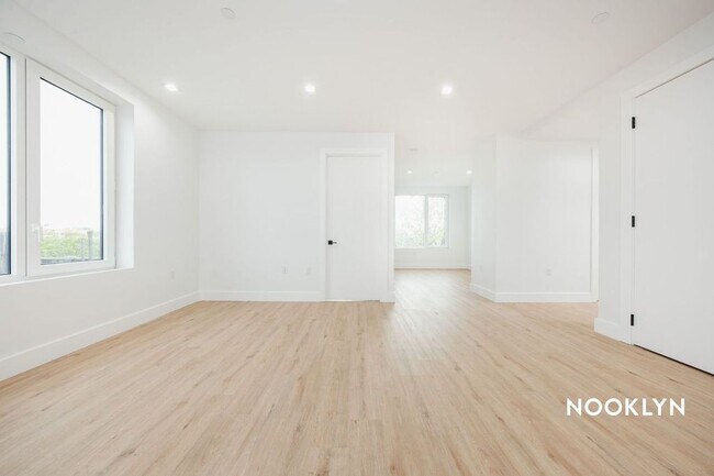 Foto del edificio - 2512 Bedford Ave