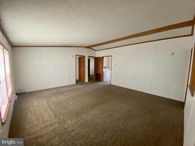 Building Photo - 606 Willow St