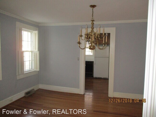 Building Photo - 4 br, 2 bath House - 105 Ford Street