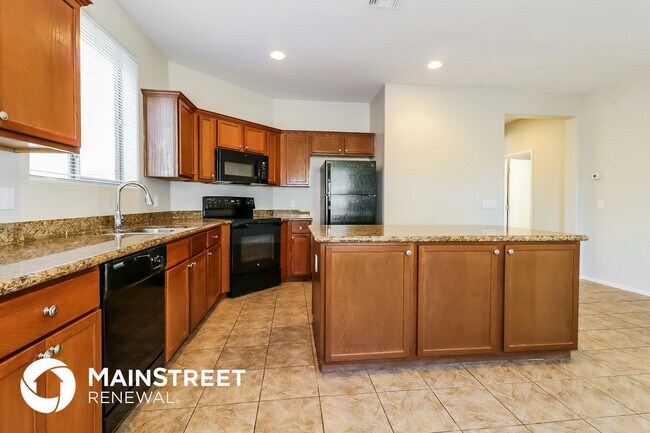 Foto del edificio - 15418 W Laurel Ln