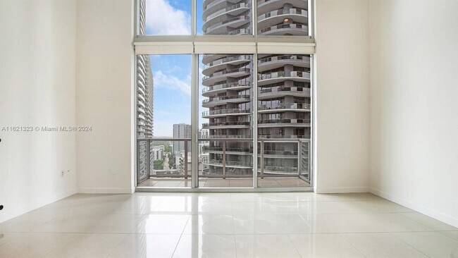 Foto del edificio - 1050 Brickell Ave