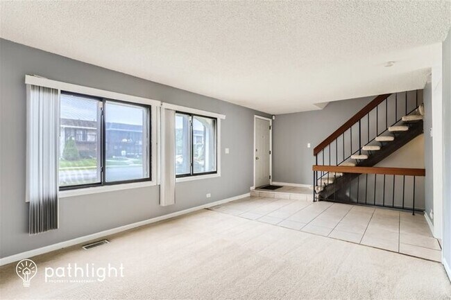 Building Photo - 1128 Catalina Dr, Hanover Park, IL, 60133