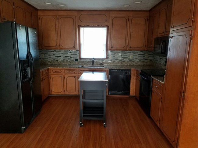 Foto del edificio - 7826 White Oak Rd