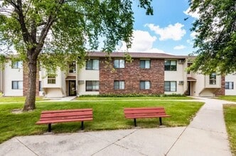 Building Photo - 1216 S G Ave