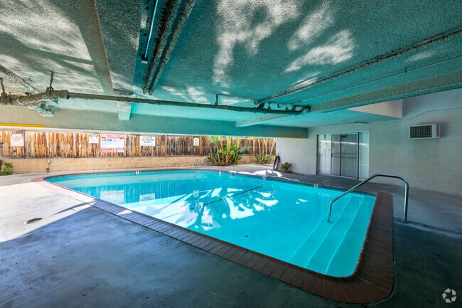 Piscina - Chevy Chase Terrace