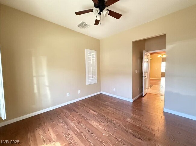 Foto del edificio - 9061 Winchester Ridge St