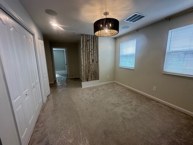 Building Photo - New 4 Bedroom 3 Bath 1 Car Garage Townhome