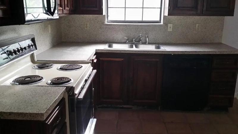 Foto del edificio - 1709 Woodlawn Pkwy