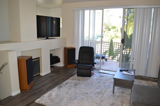 Building Photo - 4170 Via Candidiz