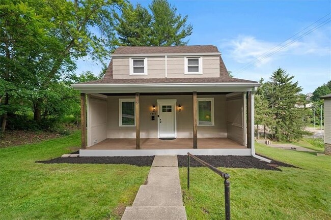 Building Photo - 4447 Sovereign St