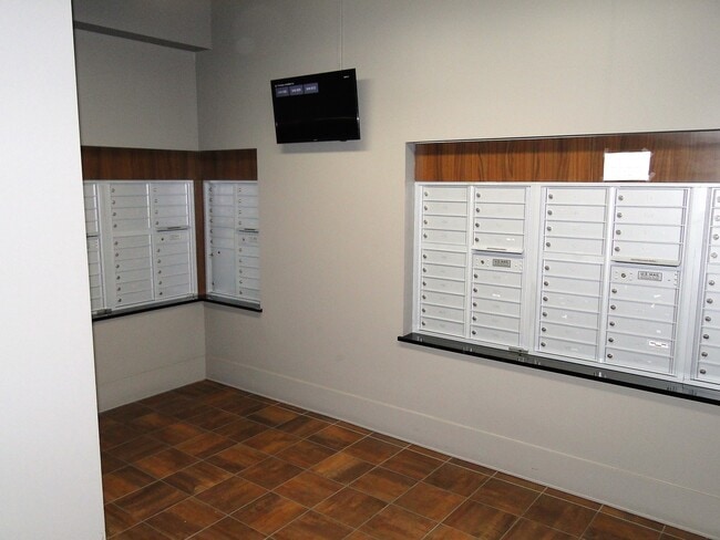 Foto del edificio - 3963 W Belmont Ave