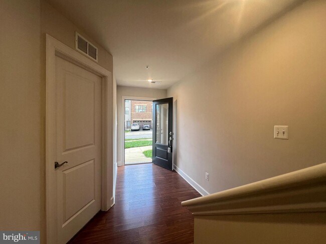 Building Photo - 3570 Stella Blue Dr