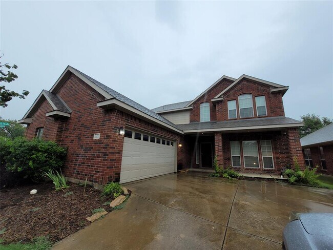 Building Photo - 3601 La Tierra Linda Trail