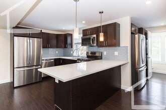 Building Photo - 26 Albion St