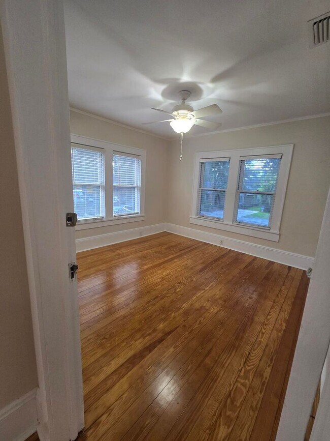 Foto del edificio - C1122 Woodbury Row