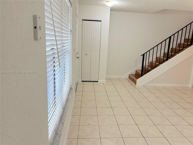 Foto del edificio - 6518 SW 41st St