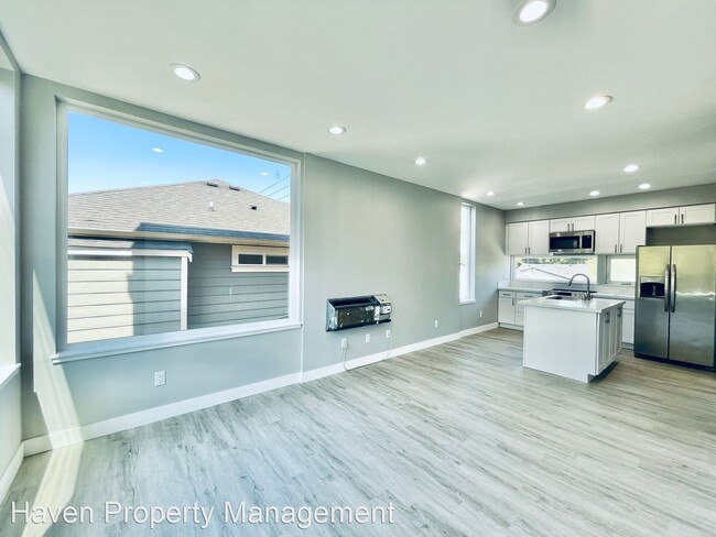 Building Photo - 2 br, 2.5 bath House - 9220 35th Ave SW  -...