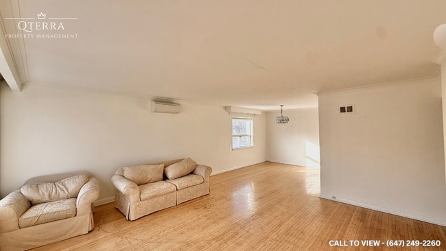 Building Photo - 232 Lawrence Av W