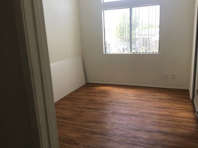 Dormitorio - 4368 Marlborough Ave