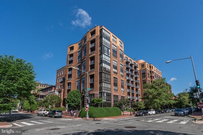 Foto del edificio - 1001 L St NW