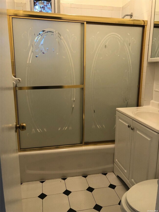 Foto del edificio - 30-11 85th St