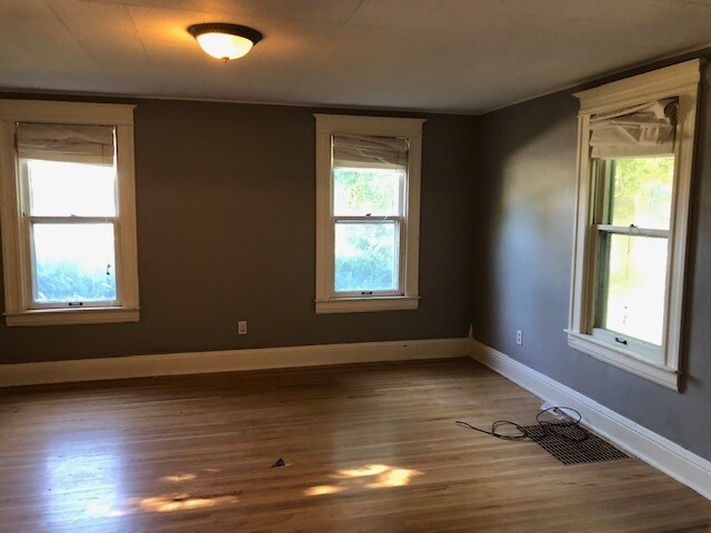 Building Photo - 408 Myrtle Ave