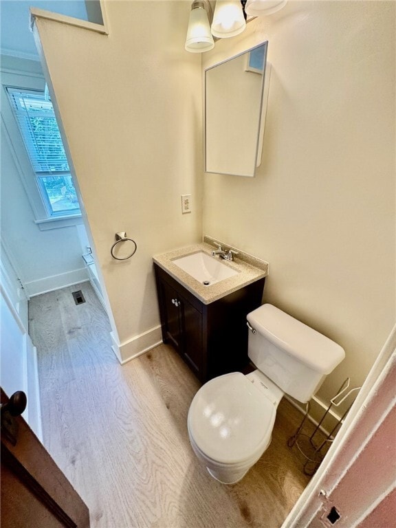 Building Photo - 235 E Elm St