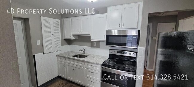 Building Photo - 2041 Stillwater Dr