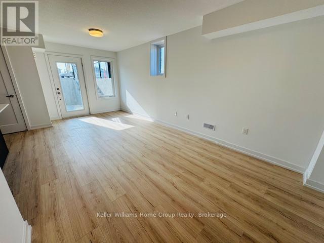 Photo du bâtiment - 940-940 St David St N