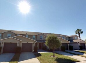 Building Photo - 269 Michelangelo Pl