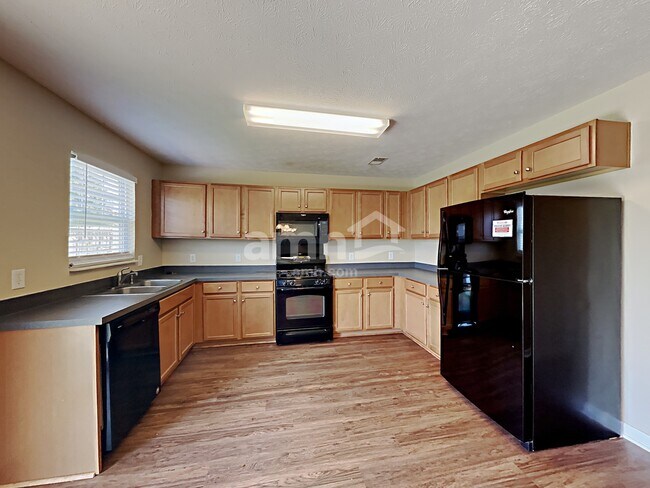 Building Photo - 316 Stewart Springs Dr