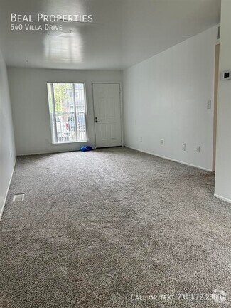 Building Photo - 540 Villa Dr