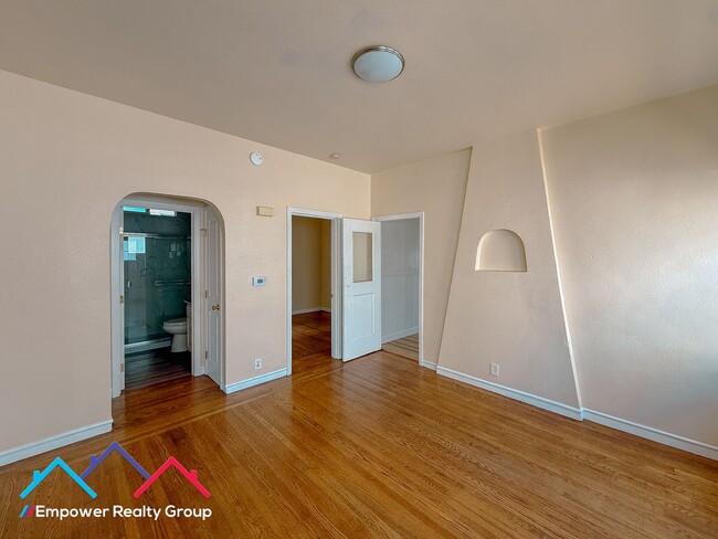 Building Photo - 5235 Bancroft Ave