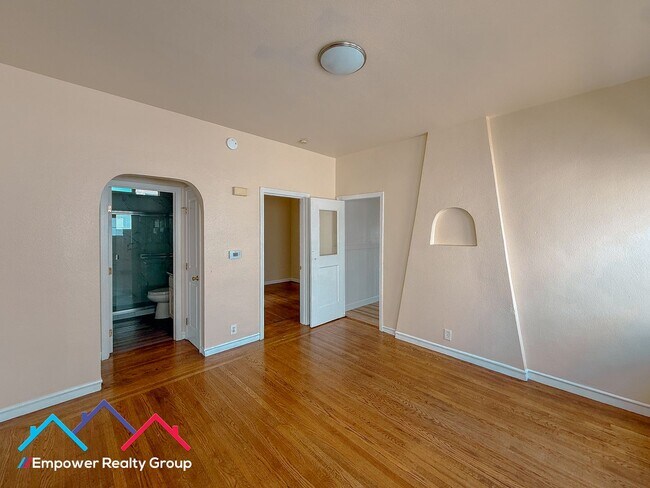Foto del edificio - 5235 Bancroft Ave